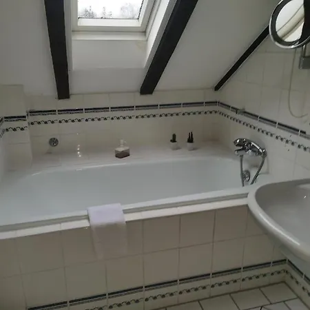 Historischer Kaisermuehle - & Restaurant Zentrum *