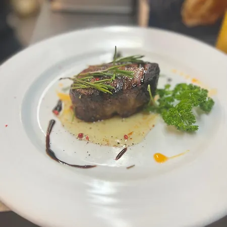 מלון Historischer Kaisermuehle - & Restaurant Zentrum *