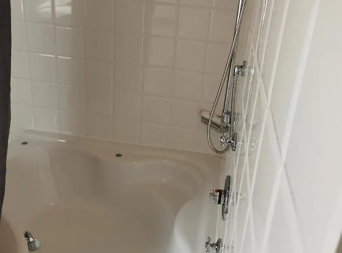 Ξενοδοχείο Historischer Kaisermuehle - & Restaurant Zentrum