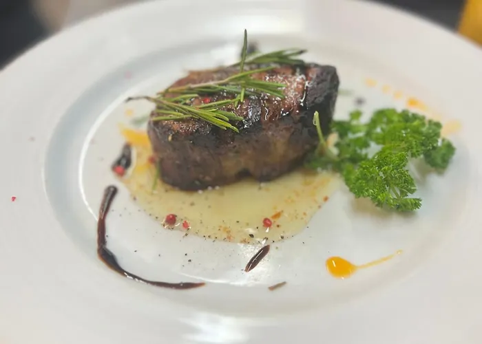 Ξενοδοχείο Historischer Kaisermuehle - & Restaurant Zentrum *